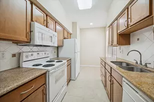 2700 Revere St, Houston, TX 77098 - Photo 5