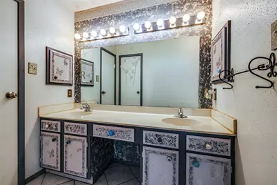 8322 Windy Oaks Drive, Houston, TX 77040 - Photo 23