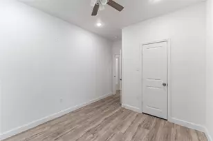 8237 Madera Rd, Houston, TX 77078 - Photo 15