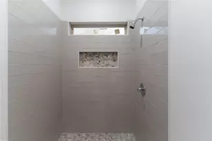 8237 Madera Rd, Houston, TX 77078 - Photo 19