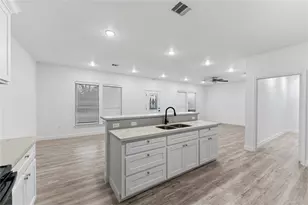 8237 Madera Rd, Houston, TX 77078 - Photo 7