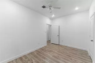 8237 Madera Rd, Houston, TX 77078 - Photo 17