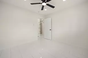 1510 Spillers Ln, Houston, TX 77043 - Photo 33