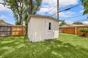 1510 Spillers Ln, Houston, TX 77043 - Photo 41