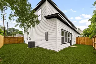 5420 Lynnfield St, Houston, TX 77028 - Photo 31