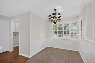 5810 Boyce Springs Dr, Houston, TX 77066 - Photo 9