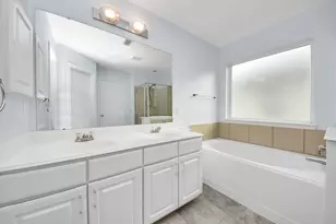 8802 Leadore Dr, Houston, TX 77040 - Photo 11