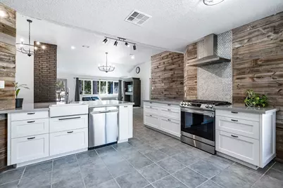 172 Park Way, Conroe, TX 77356 - Photo 11