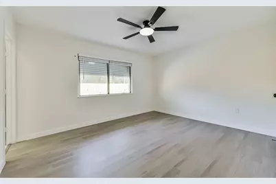 1918 Huntress Lane, Houston, TX 77062 - Photo 15
