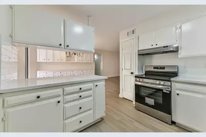 1918 Huntress Lane, Houston, TX 77062 - Photo 13