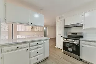 1918 Huntress Ln, Houston, TX 77062 - Photo 13