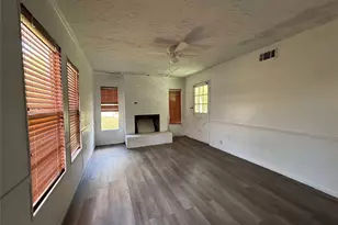 612 Winding Way St, Lake Jackson, TX 77566 - Photo 9