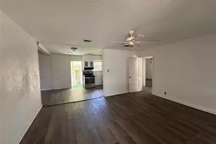 612 Winding Way St, Lake Jackson, TX 77566 - Photo 3