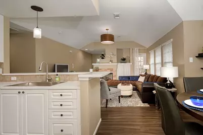 60 Woodlily Place, The Woodlands, TX 77382 - Photo 13