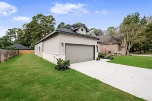 12111 Brightwood Dr, Montgomery, TX 77356 - Photo 5