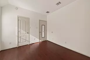 4603 Red Hawk Ct W, Sugar Land, TX 77479 - Photo 17