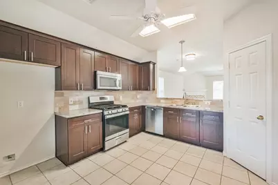 12039 Lucky Meadow Drive, Tomball, TX 77375 - Photo 9