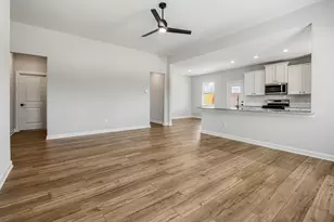 15683 Honey Cv Dr, Conroe, TX 77303 - Photo 5