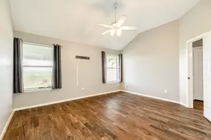 3425 Van Ness Dr, Alvin, TX 77511 - Photo 9
