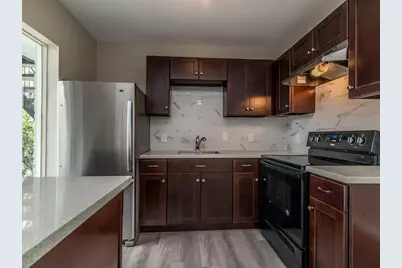 1819 Cove Park Drive #2, League City, TX 77565 - Photo 5