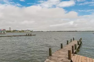 1819 Cove Park Dr, League City, TX 77565 - Photo 13