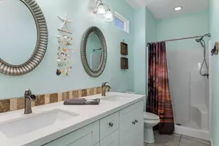 985 Gordon Dr, Gilchrist, TX 77617 - Photo 7