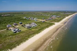 985 Gordon Dr, Gilchrist, TX 77617 - Photo 13