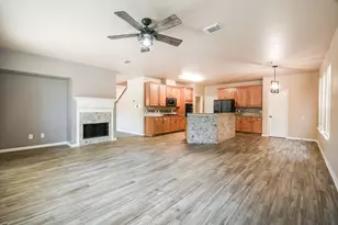 5410 Linden Grove Ct, Sugar Land, TX 77479 - Photo 9