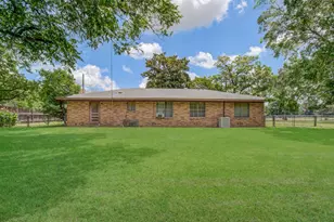 414 Forest St, Columbus, TX 78934 - Photo 41