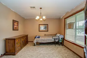 414 Forest St, Columbus, TX 78934 - Photo 9