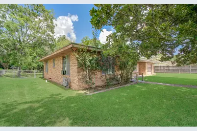 414 Forest Street, Columbus, TX 78934 - Photo 7