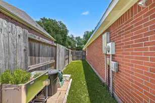 4027 Harwood Dr, Sugar Land, TX 77479 - Photo 39