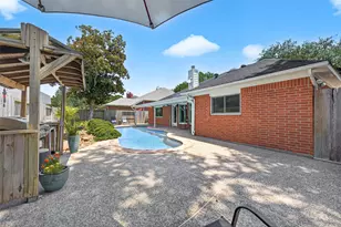 4027 Harwood Dr, Sugar Land, TX 77479 - Photo 37