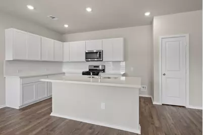 6718 Pebble Bluff Court, Cove, TX 77523 - Photo 3