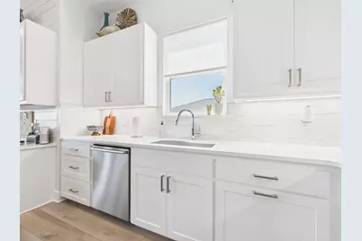 117 Ball Street, Rockport, TX 78382 - Photo 19