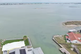 117 Ball St, Rockport, TX 78382 - Photo 47