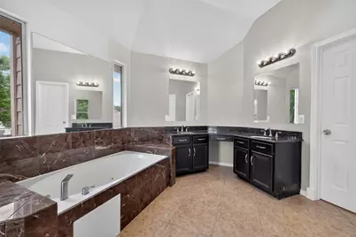12039 Sweet Hall Lane, Houston, TX 77067 - Photo 35