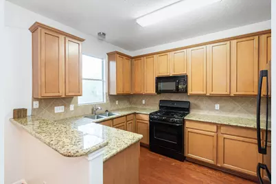 1424 W 24th Street, Houston, TX 77008 - Photo 5