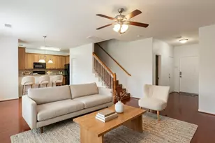 1424 W 24th St, Houston, TX 77008 - Photo 1