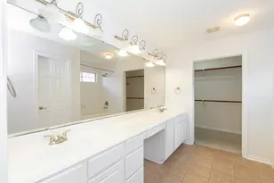1424 W 24th St, Houston, TX 77008 - Photo 9