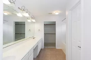1424 W 24th St, Houston, TX 77008 - Photo 9