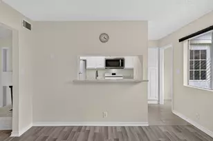 8101 Amelia Rd, Houston, TX 77055 - Photo 21