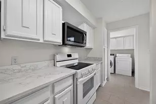 8101 Amelia Rd, Houston, TX 77055 - Photo 25