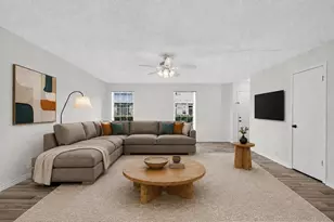 8101 Amelia Rd, Houston, TX 77055 - Photo 15
