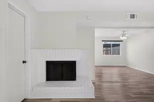 8101 Amelia Rd, Houston, TX 77055 - Photo 13
