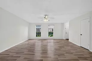 8101 Amelia Rd, Houston, TX 77055 - Photo 15