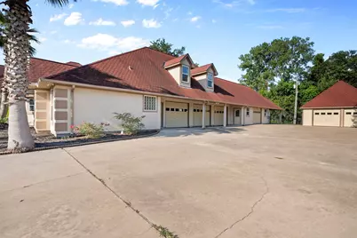 5636 Avenue M 1/2, Santa Fe, TX 77510 - Photo 43