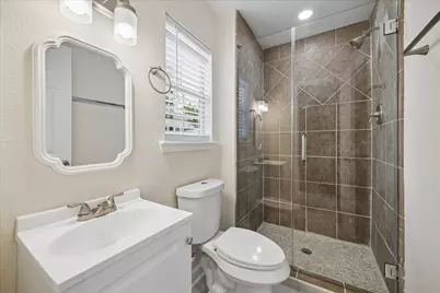 1109 Hays Street, Houston, TX 77009 - Photo 9