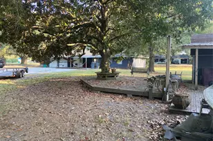 1226 Beagle Rd, Orange, TX 77632 - Photo 7