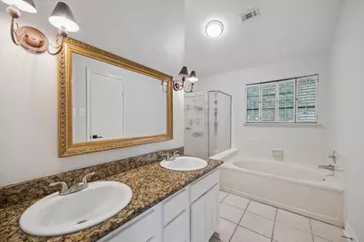 122 E Mistybreeze Circle, Spring, TX 77381 - Photo 9